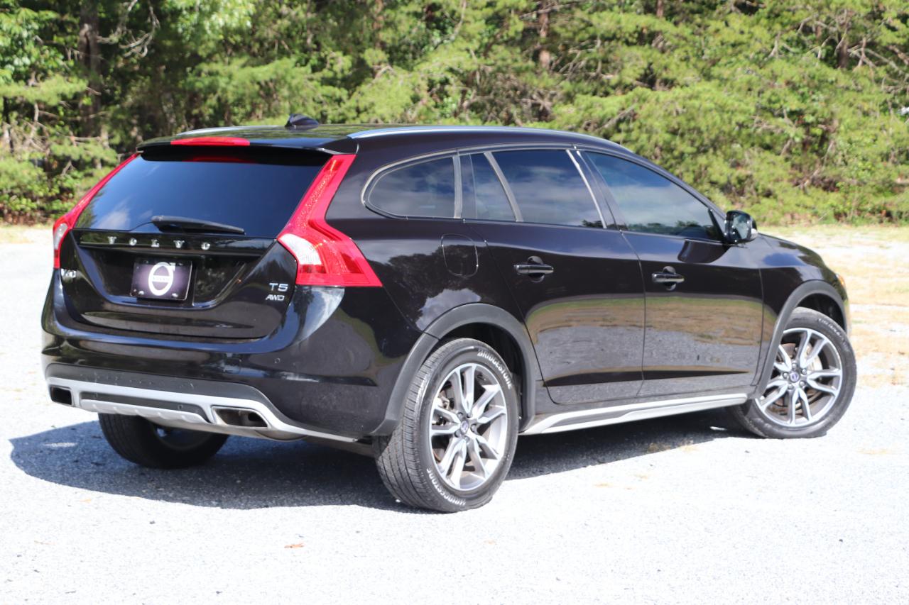 Volvo V60 Cross Country  2018