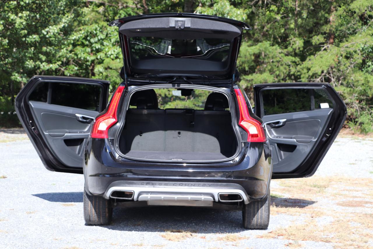 Volvo V60 Cross Country  2018