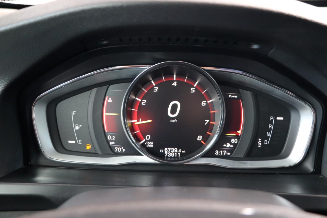 Volvo V60 Cross Country  2018