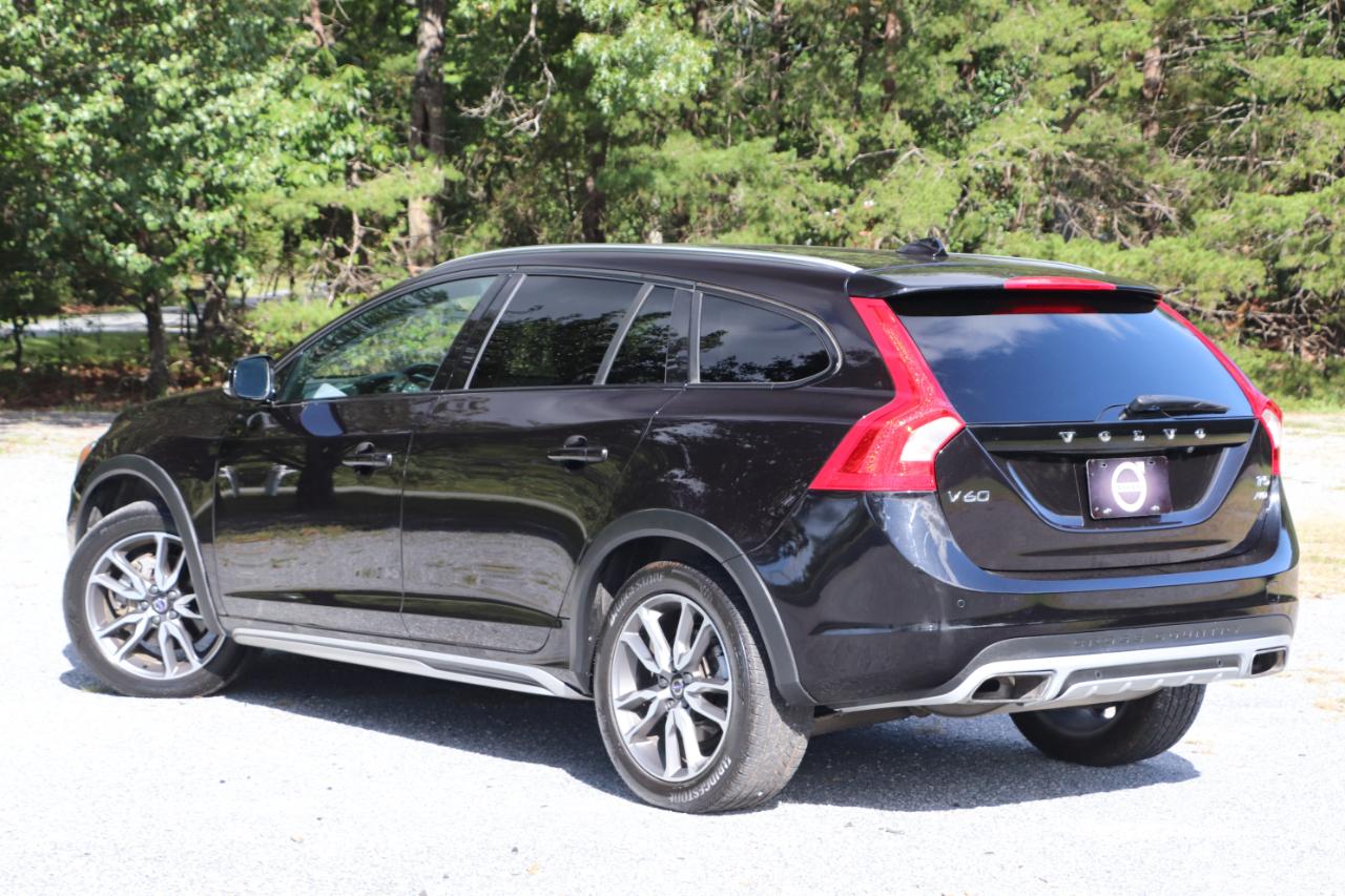 Volvo V60 Cross Country  2018