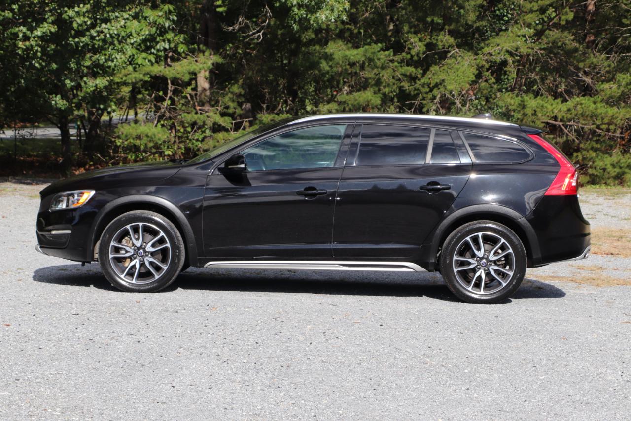 Volvo V60 Cross Country  2018