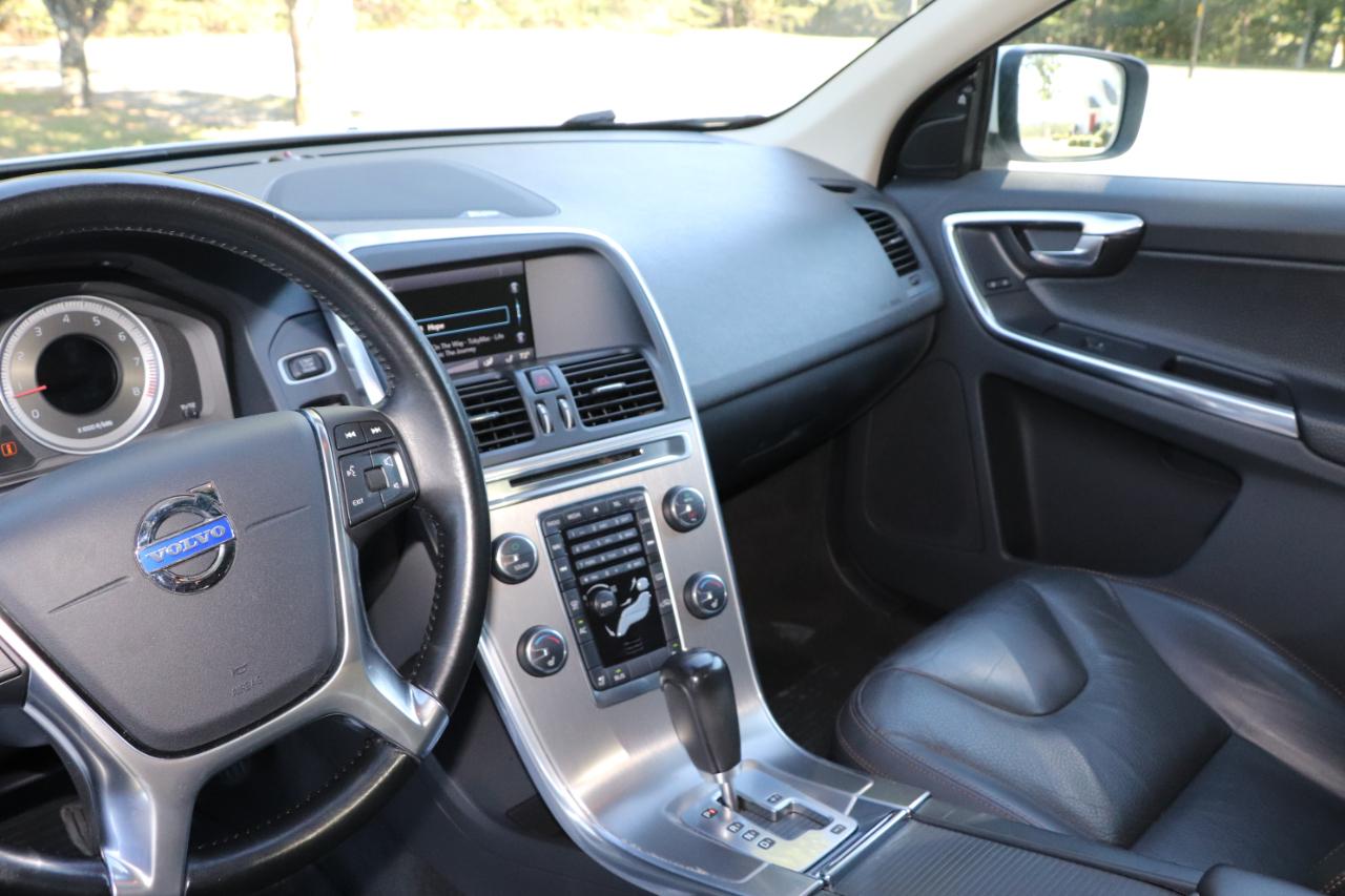 Volvo XC60 4dr 3.2L 2012