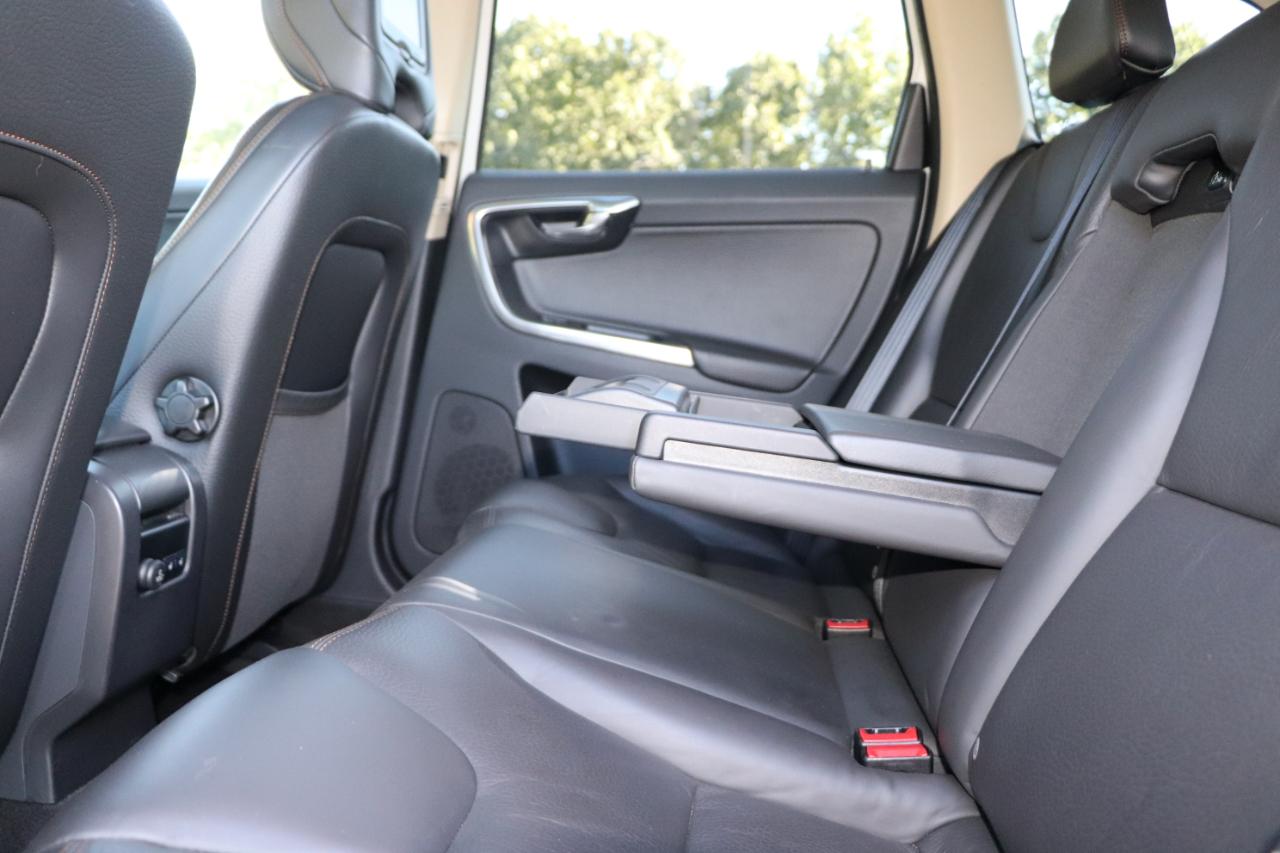 Volvo XC60 4dr 3.2L 2012