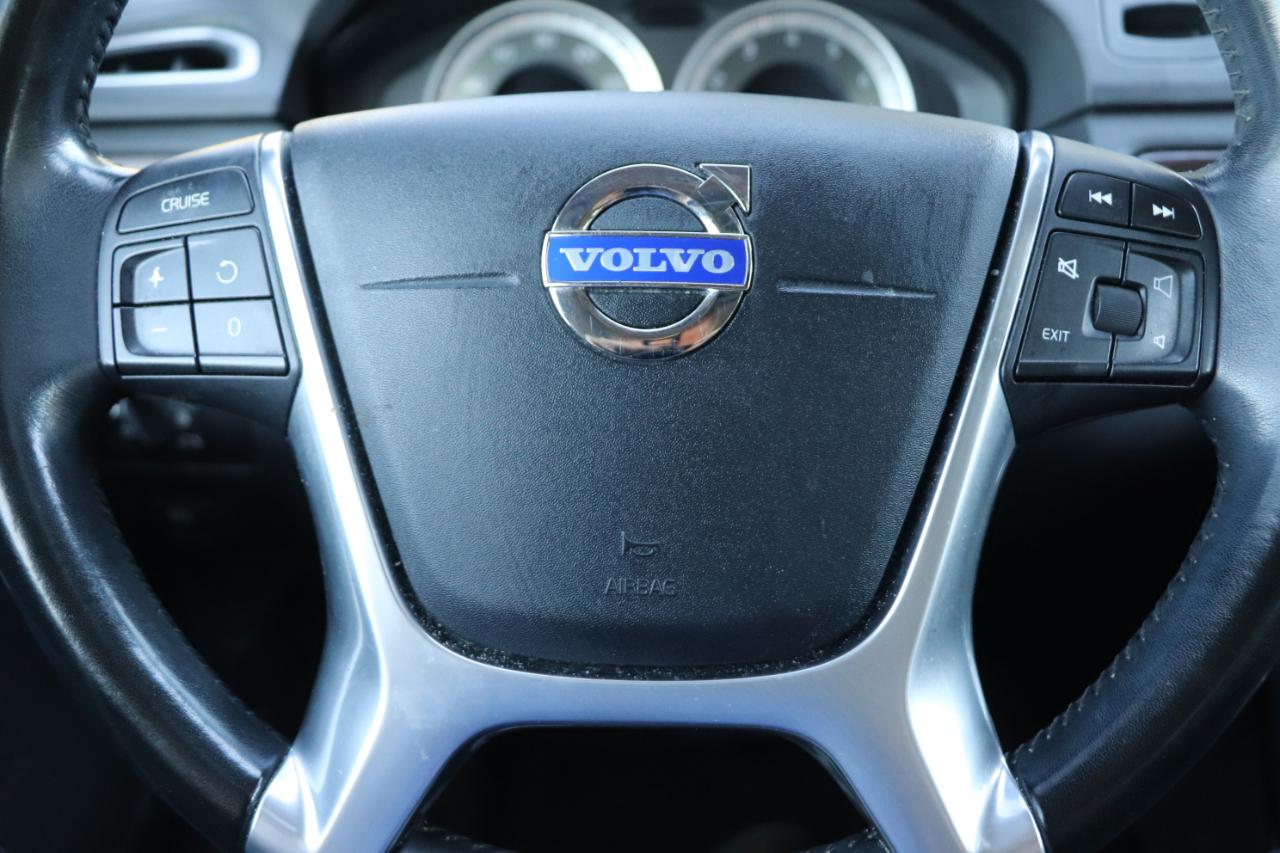 Volvo XC70  2012