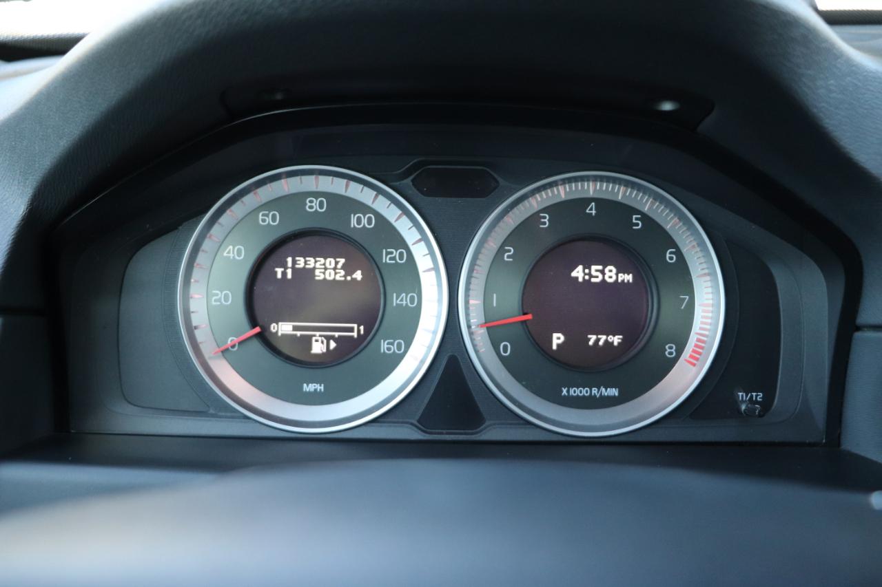 Volvo XC70  2012