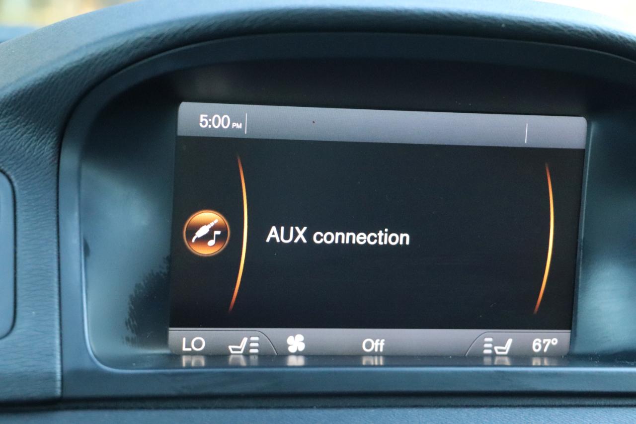 Volvo XC70  2012