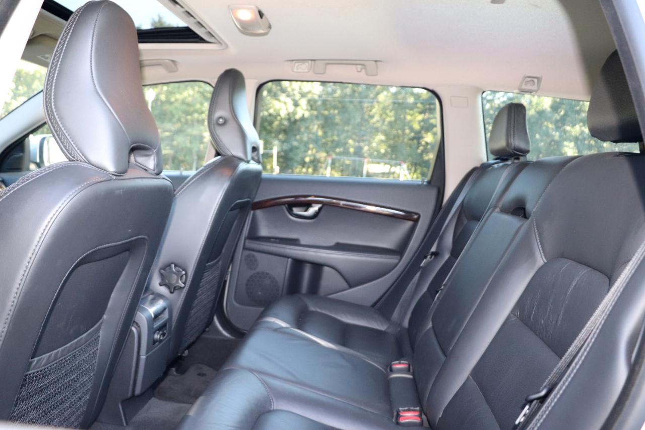Volvo XC70  2012