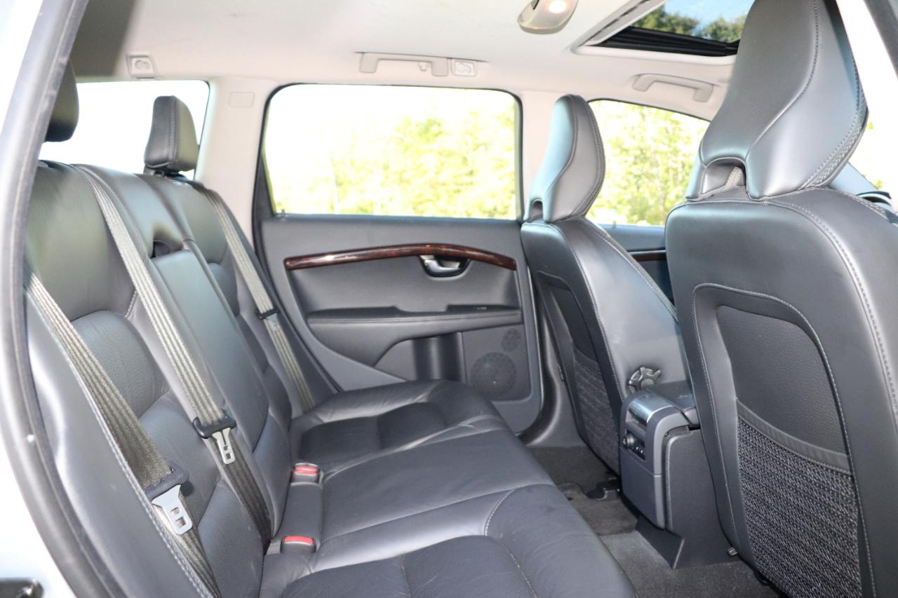 Volvo XC70  2012