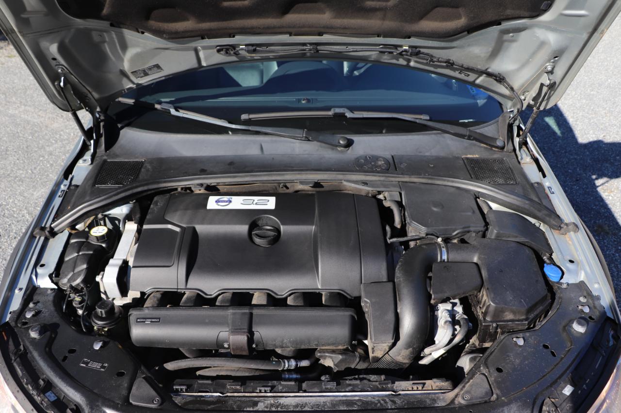 Volvo XC70  2012