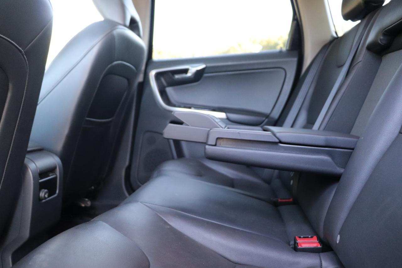 Volvo XC60 AWD 4dr T6 2015