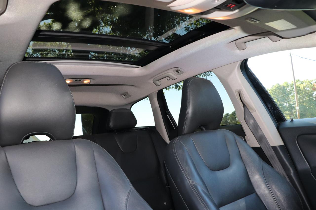 Volvo XC60 AWD 4dr T6 2015