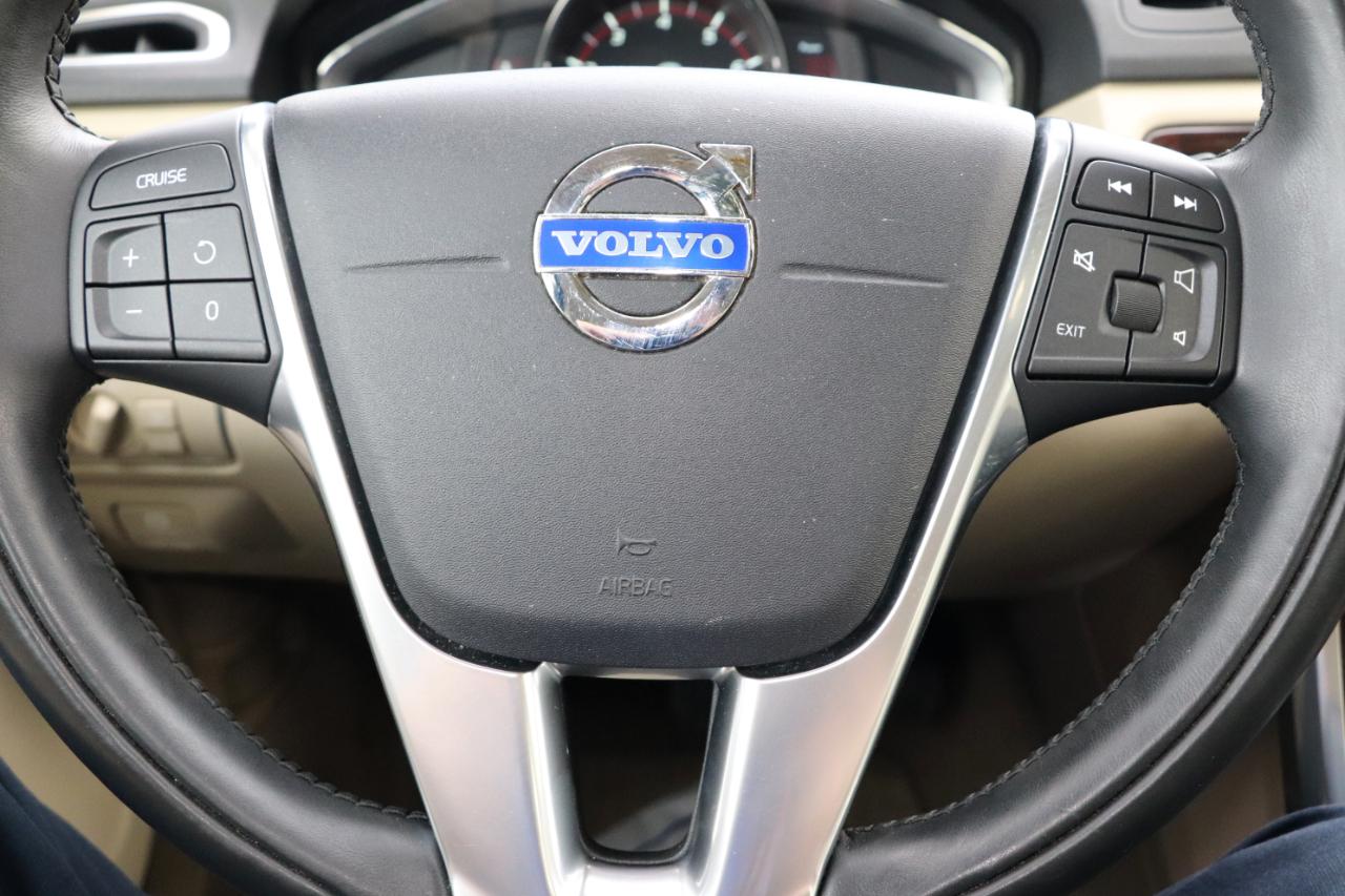 Volvo XC70 AWD 4dr Wgn 3.2L Premier Plus 2014