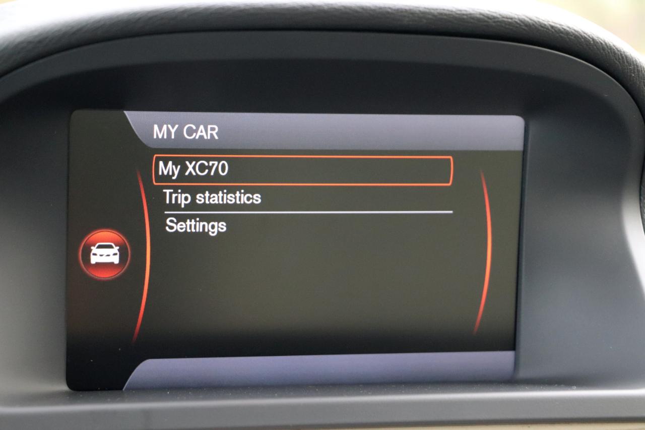 Volvo XC70 AWD 4dr Wgn 3.2L Premier Plus 2014