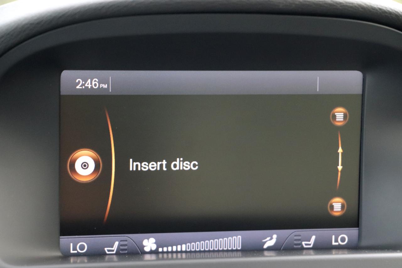 Volvo XC70 AWD 4dr Wgn 3.2L Premier Plus 2014