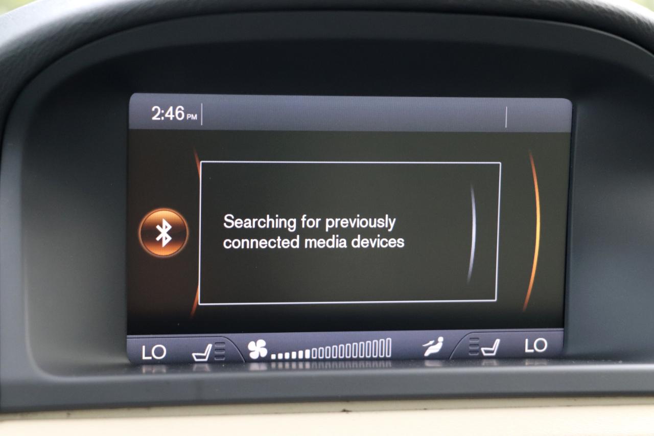Volvo XC70 AWD 4dr Wgn 3.2L Premier Plus 2014