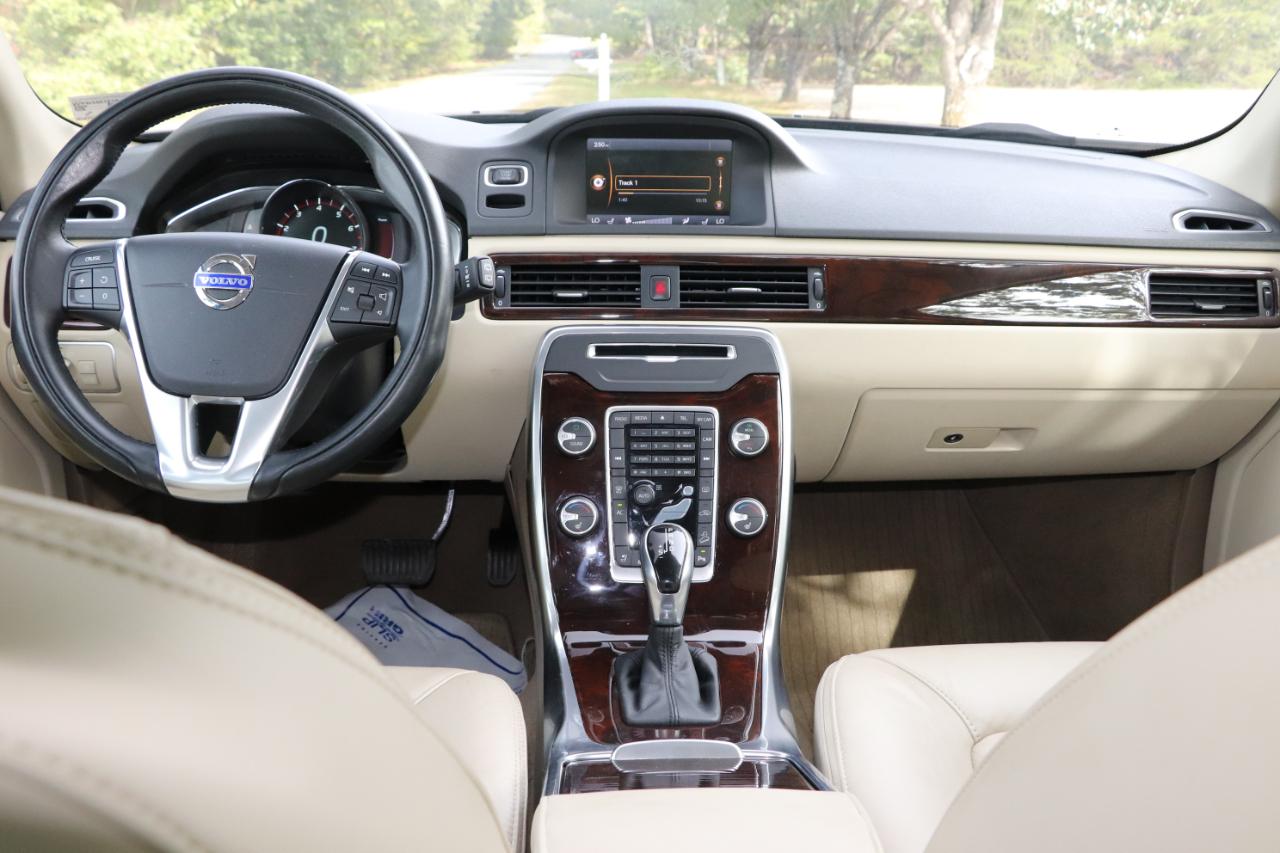 Volvo XC70 AWD 4dr Wgn 3.2L Premier Plus 2014