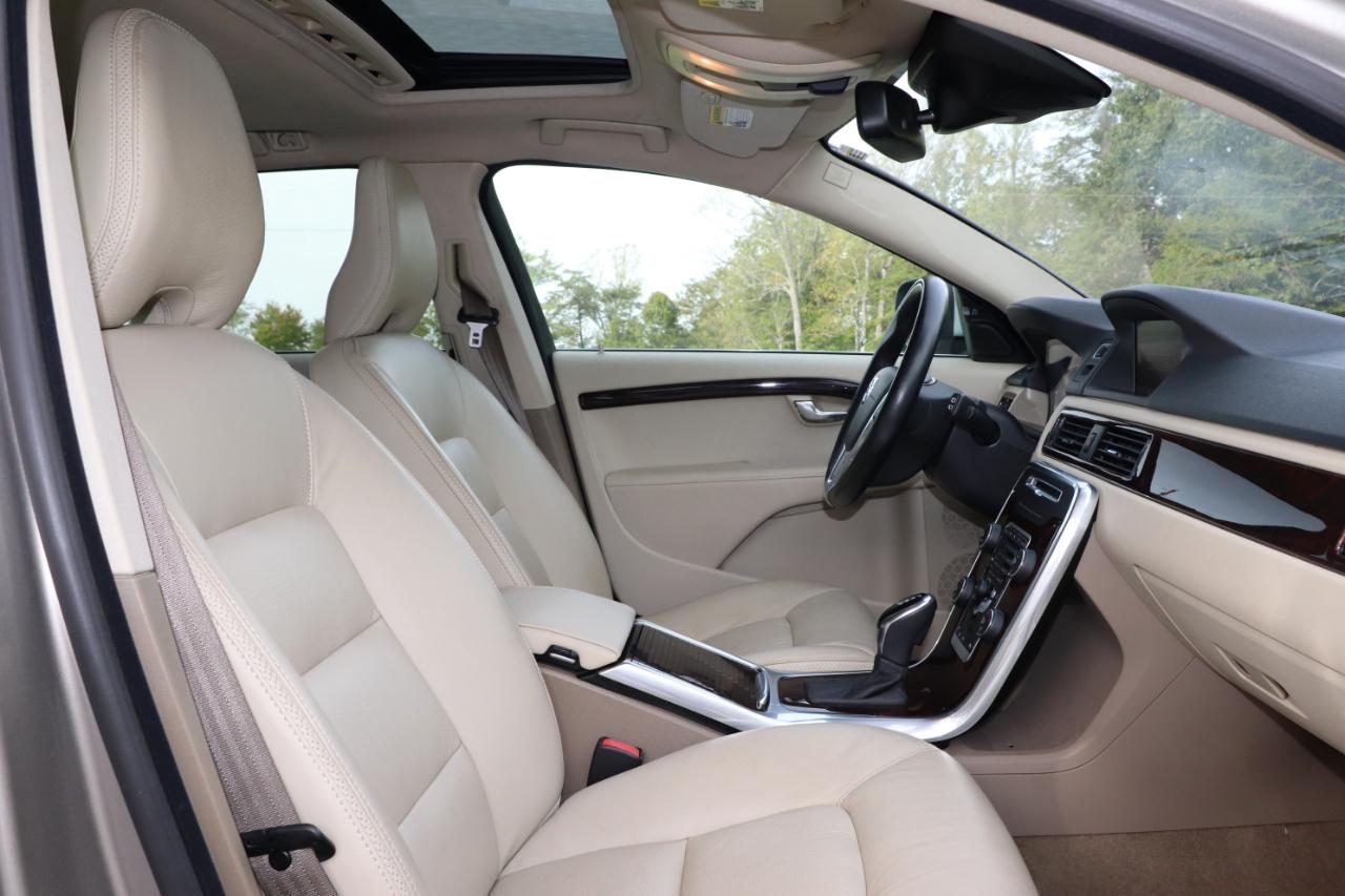 Volvo XC70 AWD 4dr Wgn 3.2L Premier Plus 2014