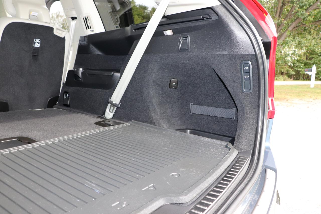 Volvo XC90 Recharge Plug-In Hybrid T8 eAWD PHEV Ultimate Bright Theme 7P 2024