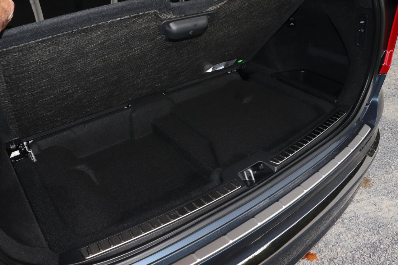 Volvo XC90 Recharge Plug-In Hybrid T8 eAWD PHEV Ultimate Bright Theme 7P 2024