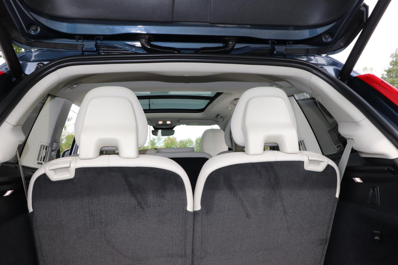 Volvo XC90 Recharge Plug-In Hybrid T8 eAWD PHEV Ultimate Bright Theme 7P 2024
