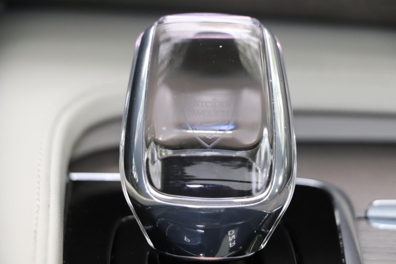 Volvo XC90 Recharge Plug-In Hybrid T8 eAWD PHEV Ultimate Bright Theme 7P 2024