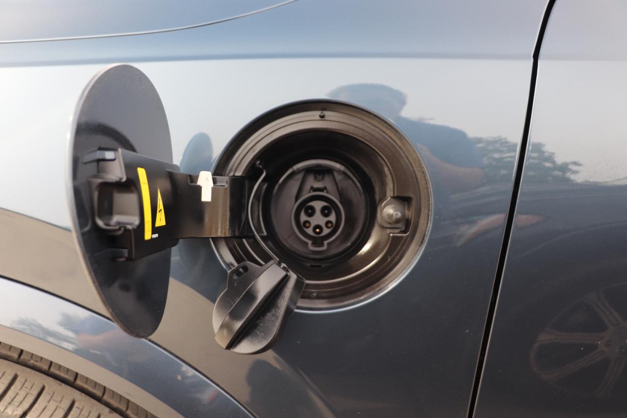 Volvo XC90 Recharge Plug-In Hybrid T8 eAWD PHEV Ultimate Bright Theme 7P 2024