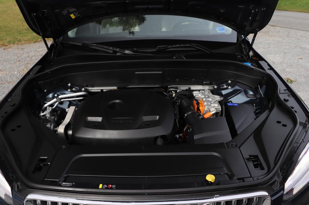 Volvo XC90 Recharge Plug-In Hybrid T8 eAWD PHEV Ultimate Bright Theme 7P 2024
