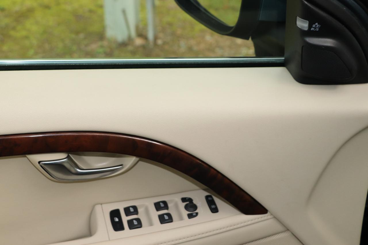 Volvo S80 4dr Sdn 3.2L 2012