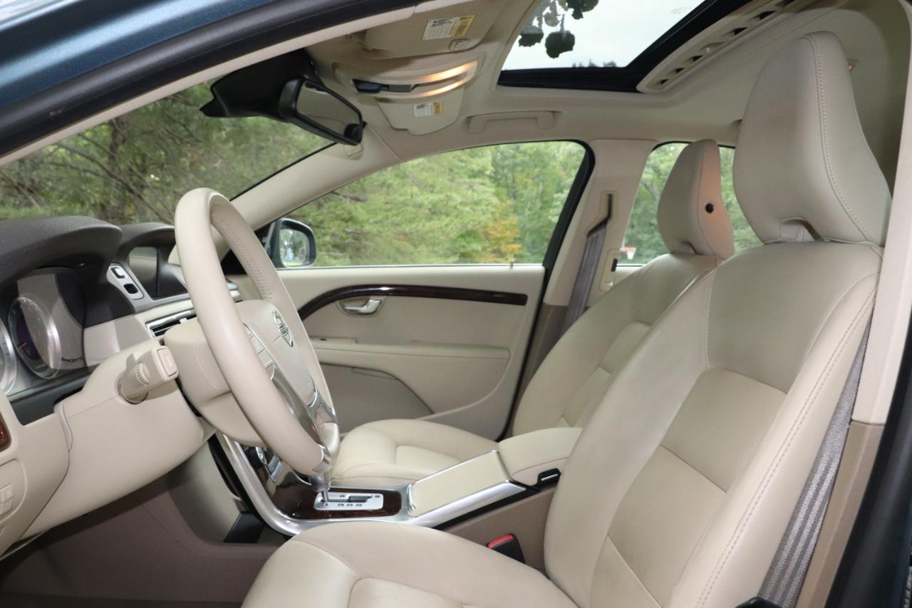 Volvo S80 4dr Sdn 3.2L 2012