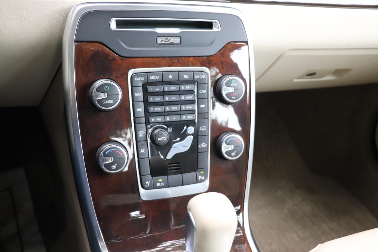 Volvo S80 4dr Sdn 3.2L 2012