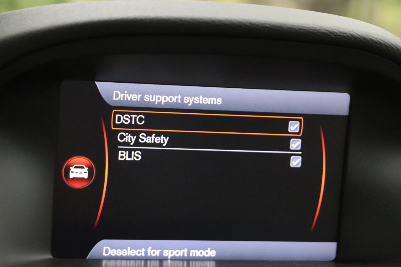 Volvo S80 4dr Sdn 3.2L 2012