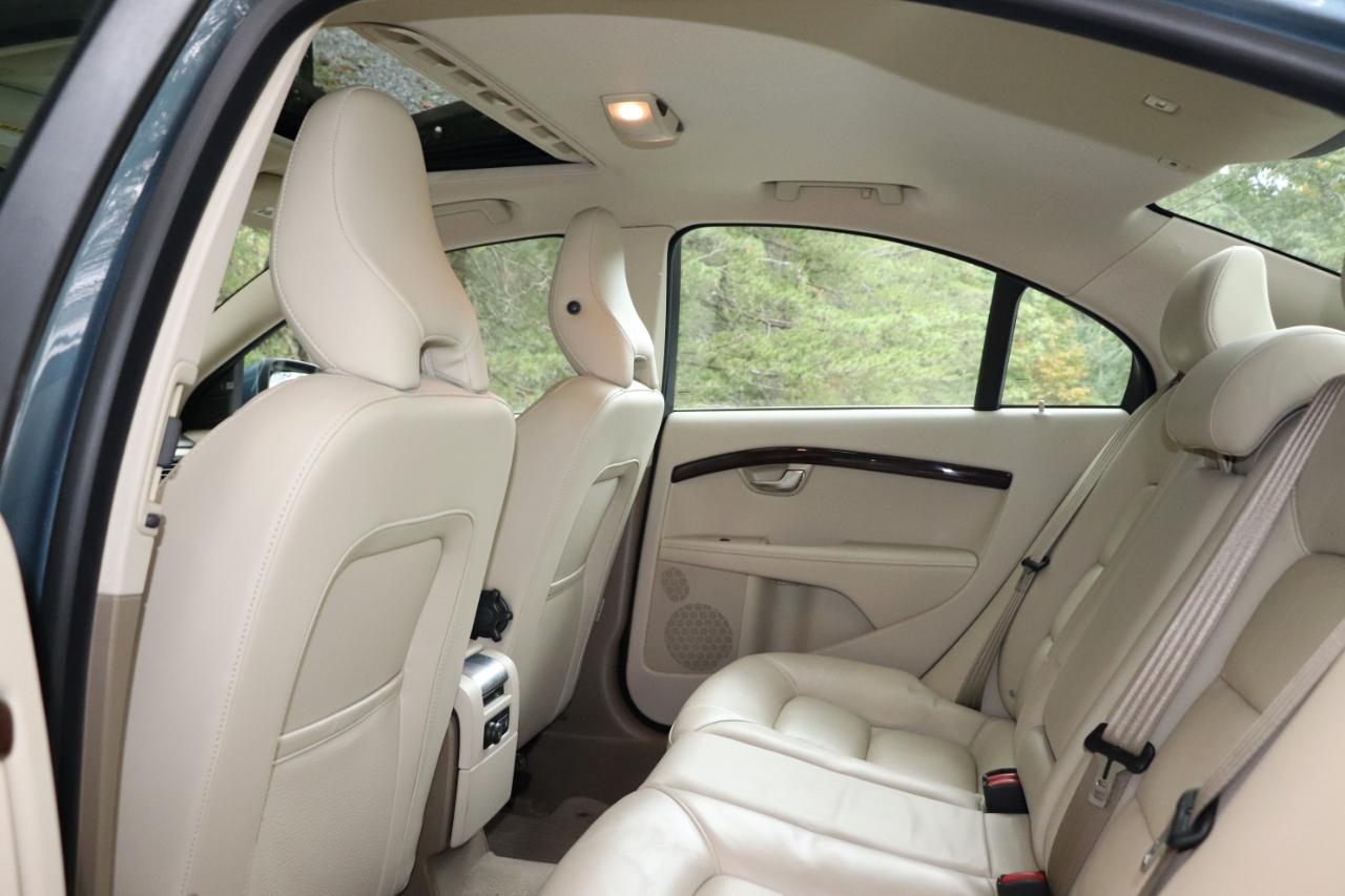 Volvo S80 4dr Sdn 3.2L 2012