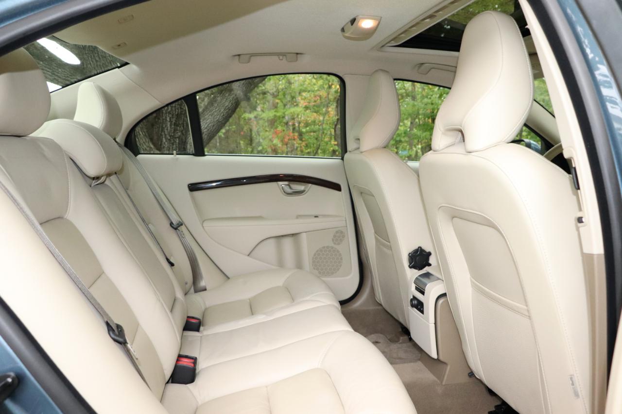 Volvo S80 4dr Sdn 3.2L 2012