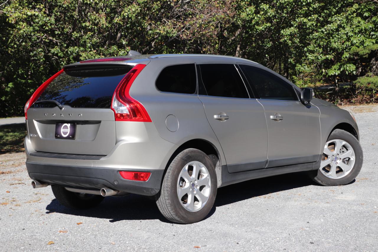 Volvo XC60 4dr 3.2L Platinum 2013