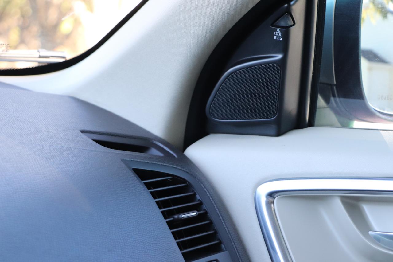 Volvo XC60 4dr 3.2L Platinum 2013