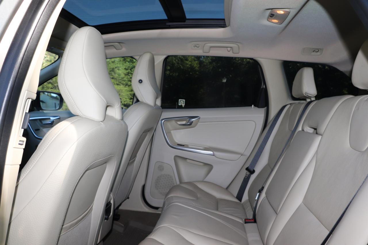 Volvo XC60 4dr 3.2L Platinum 2013