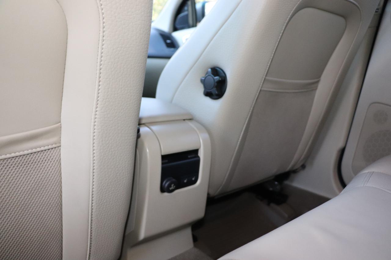 Volvo XC60 4dr 3.2L Platinum 2013