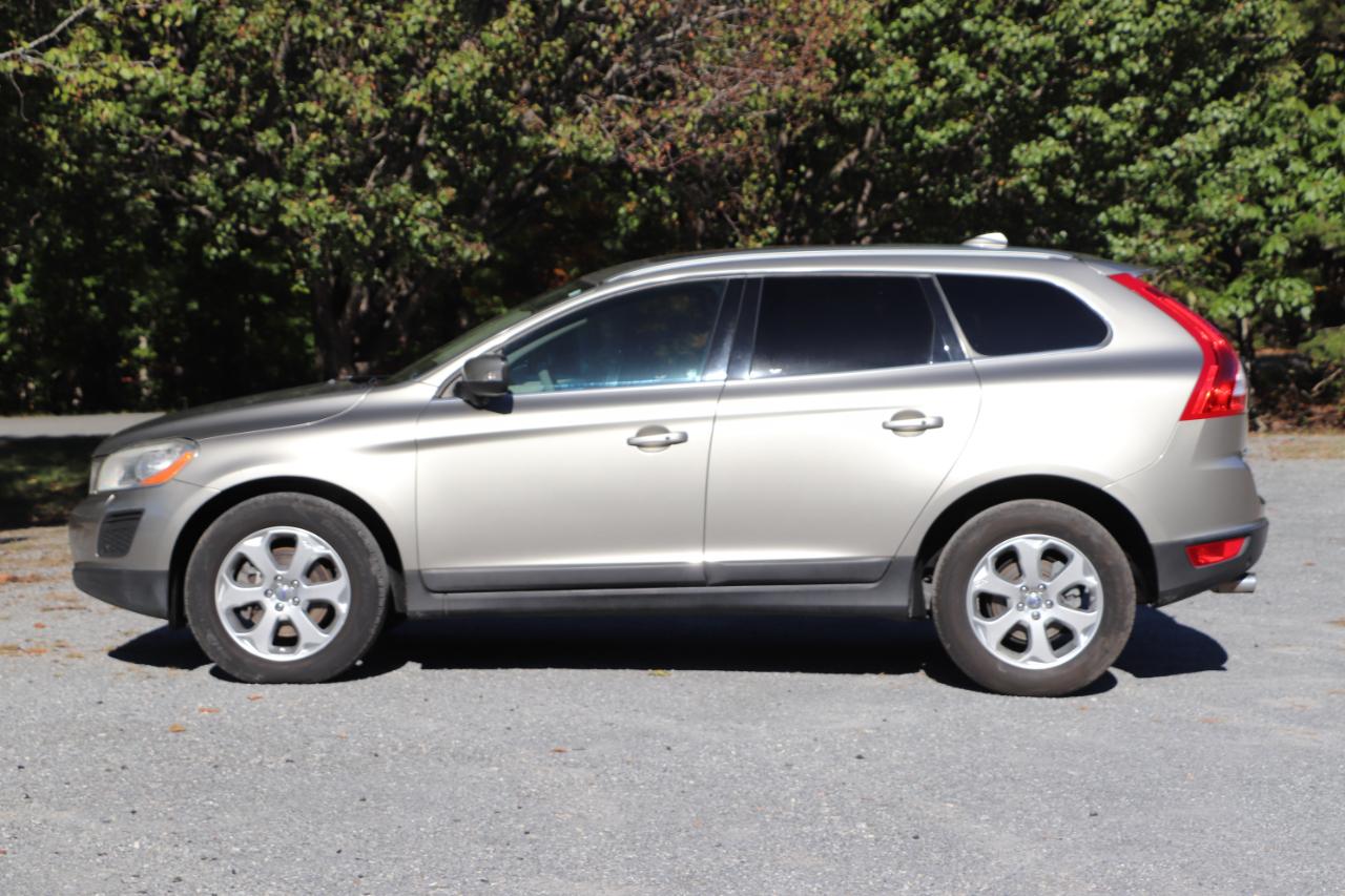 Volvo XC60 4dr 3.2L Platinum 2013