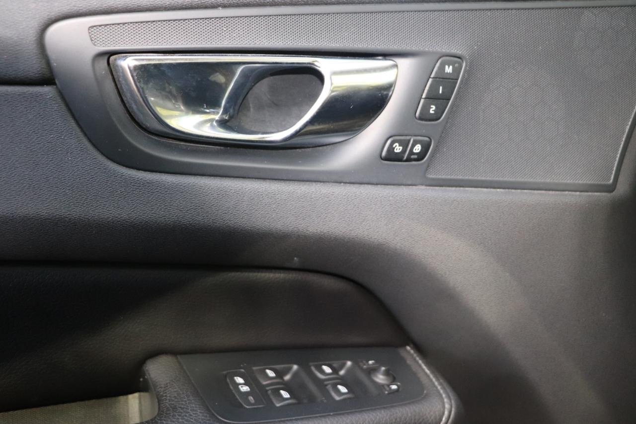 Volvo XC60 T6 AWD Momentum 2020