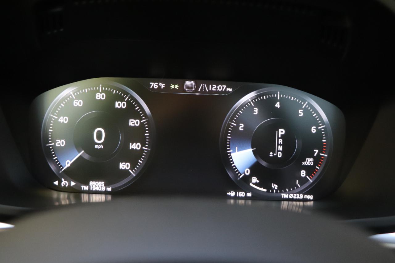Volvo XC60 T6 AWD Momentum 2020