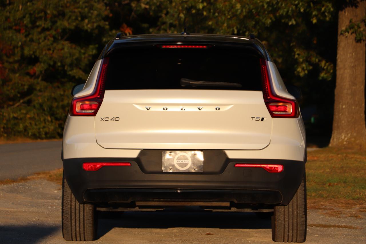 Volvo XC40 T5 AWD R-Design 2021