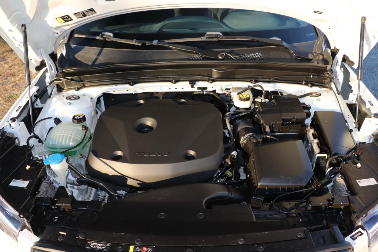 Volvo XC40 T5 AWD R-Design 2021