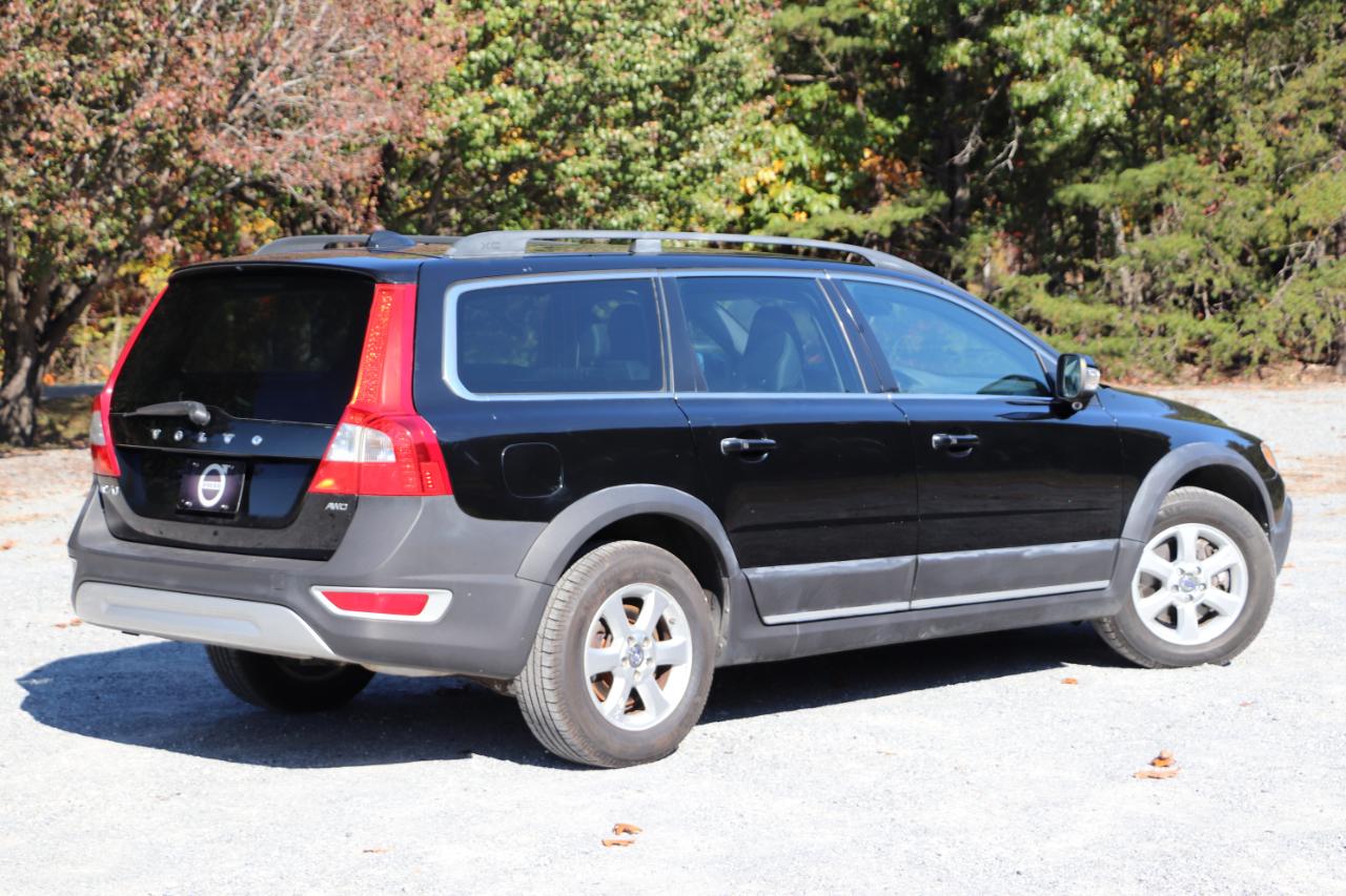 Volvo XC70 4dr Wgn 3.2L 2013
