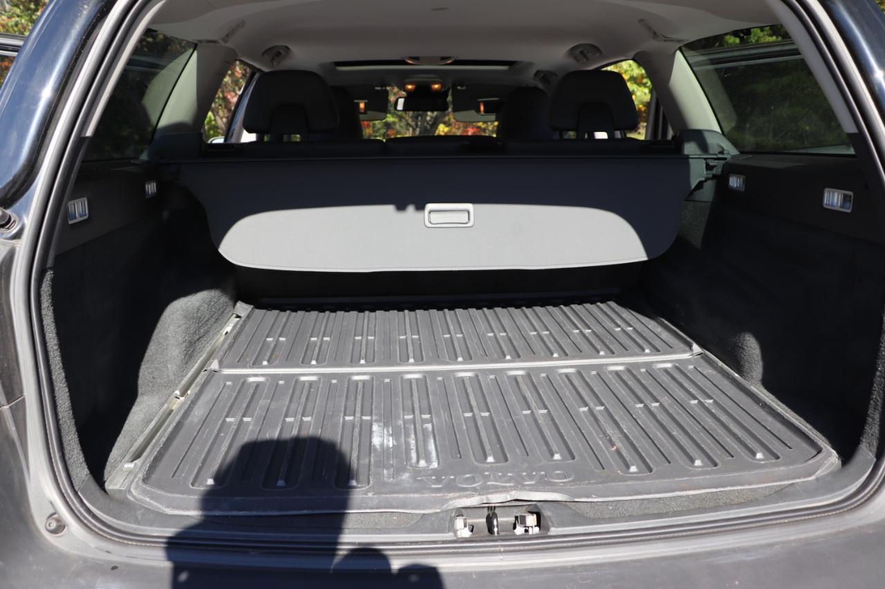 Volvo XC70 4dr Wgn 3.2L 2013