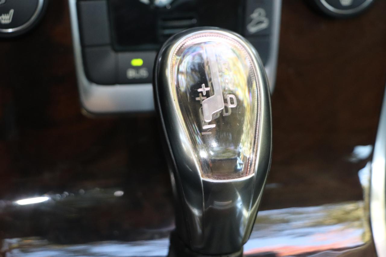 Volvo XC70 4dr Wgn 3.2L 2013