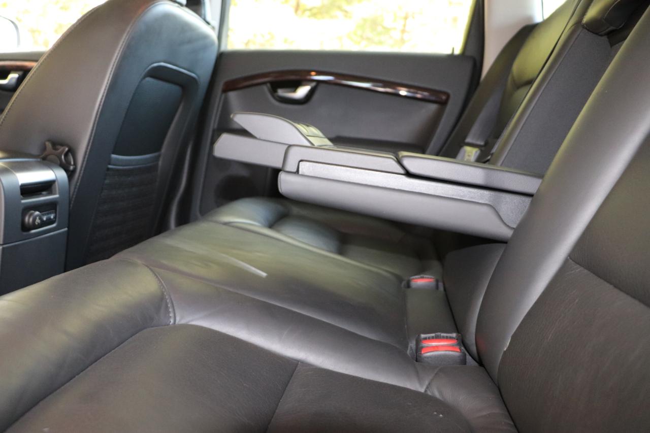 Volvo XC70 4dr Wgn 3.2L 2013