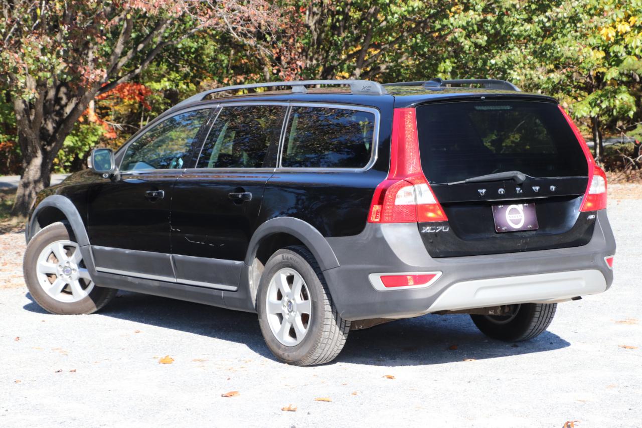 Volvo XC70 4dr Wgn 3.2L 2013