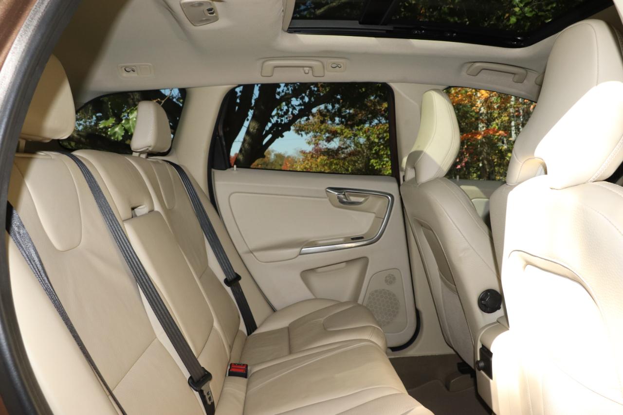 Volvo XC60 AWD 4dr T6 2013