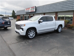 2023 Chevrolet Silverado 1500 High Country Crew Cab 4WD