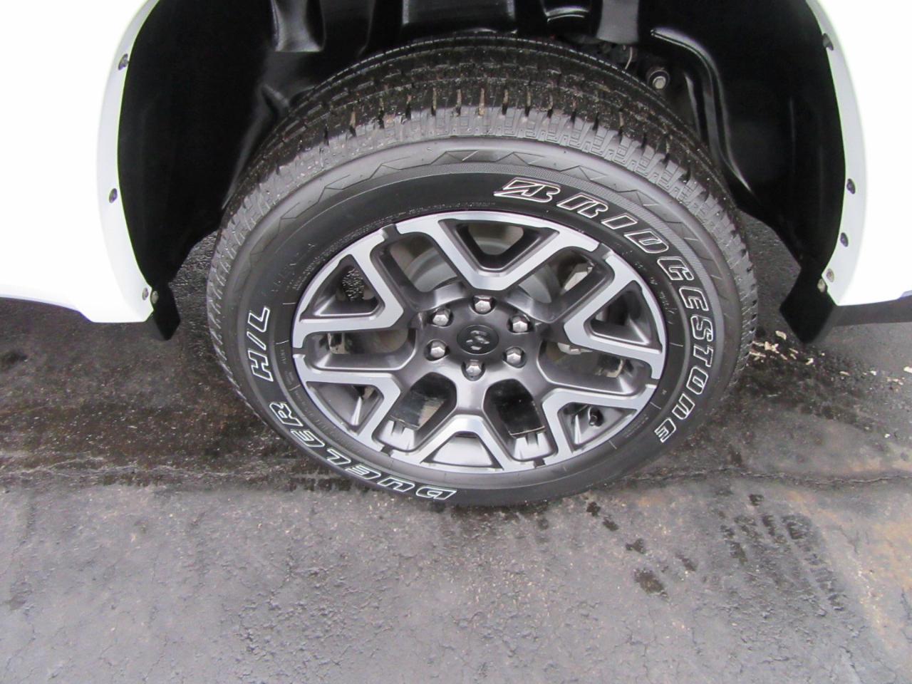 RAM 1500 Laramie Crew Cab SWB 4WD 2025